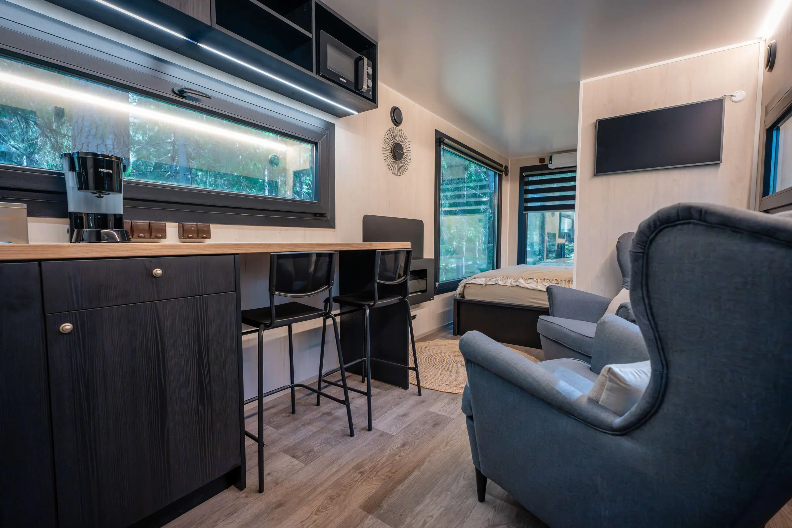 Alro-S169-7M-SUV-POIU555.webp Alro-S169-7M-SUV-POIU555.webp