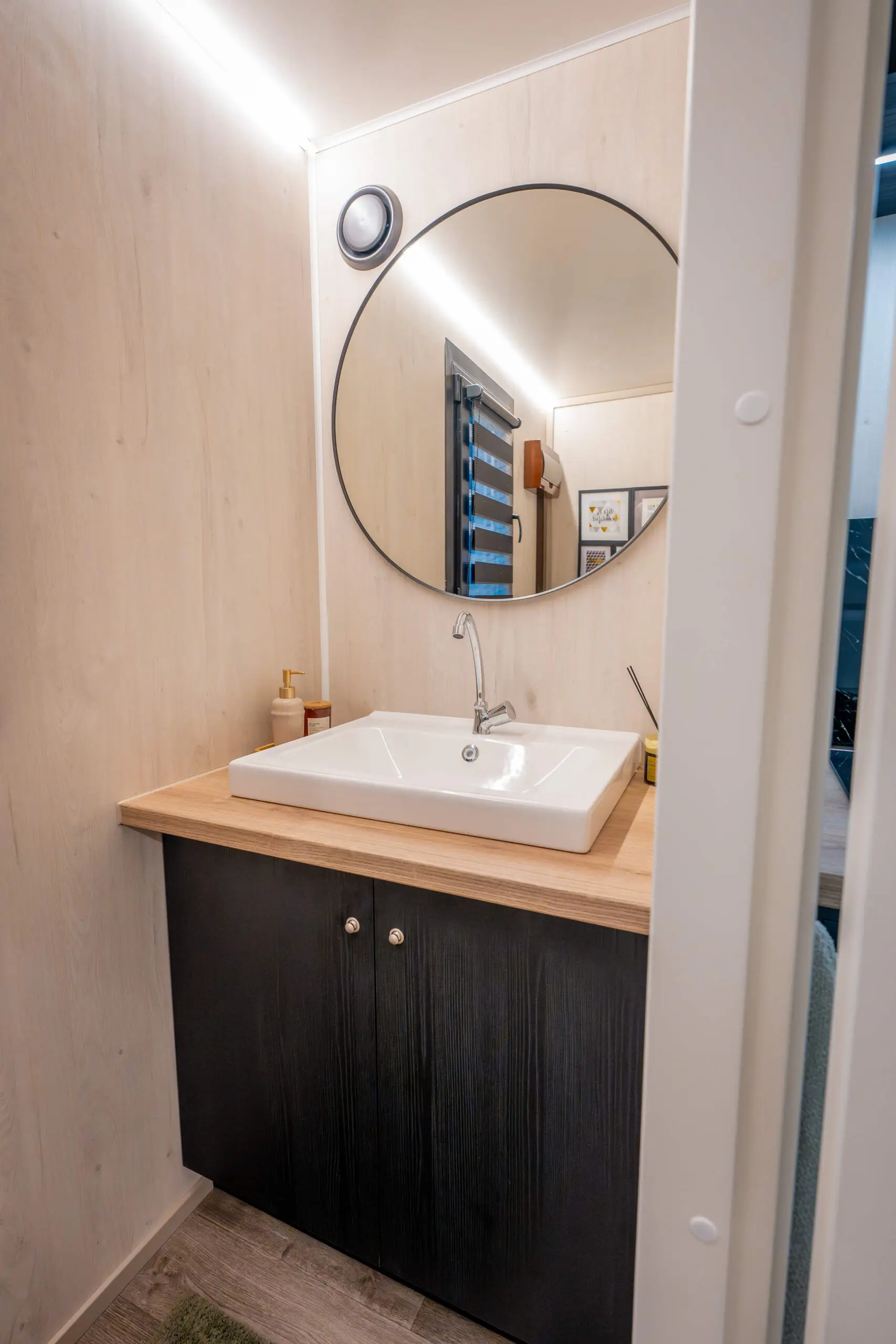 Alro-S169-7M-SUVYHBTVB555.webp Alro-S169-7M-SUVYHBTVB555.webp