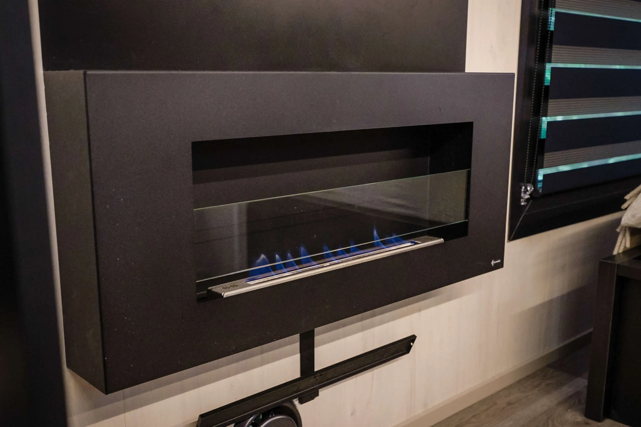 Alro-S169-7M-b7522.webp Alro-S169-7M-b7522.webp