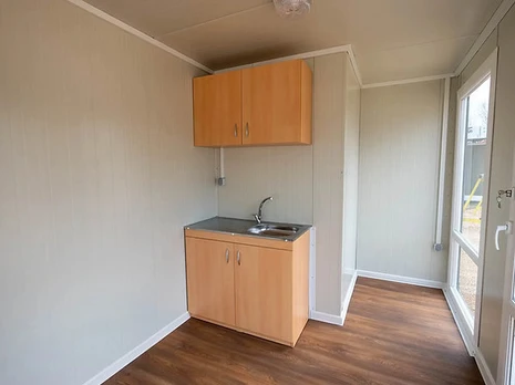 Cuisine-du-container-vitre4.webp Cuisine-du-container-vitre4.webp