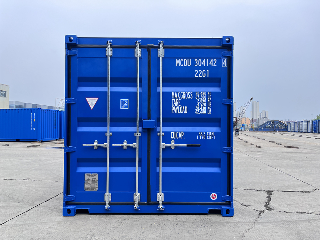 EARL-20-PIEDS-2.jpg EARL-20-PIEDS-2.jpg