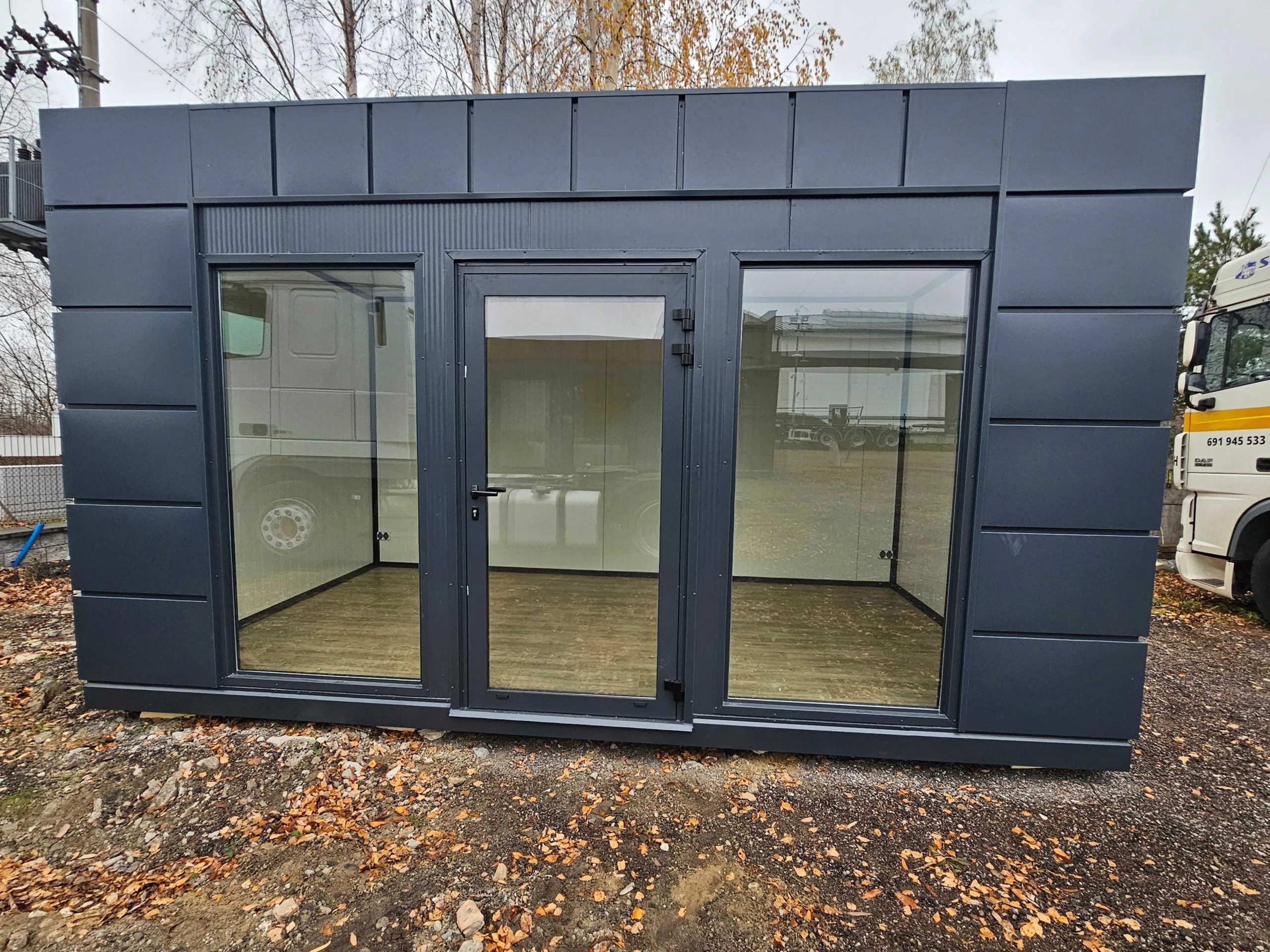 EARL-Bureau-de-Jardin-15-m2-7-scaled-1.jpeg EARL-Bureau-de-Jardin-15-m2-7-scaled-1.jpeg